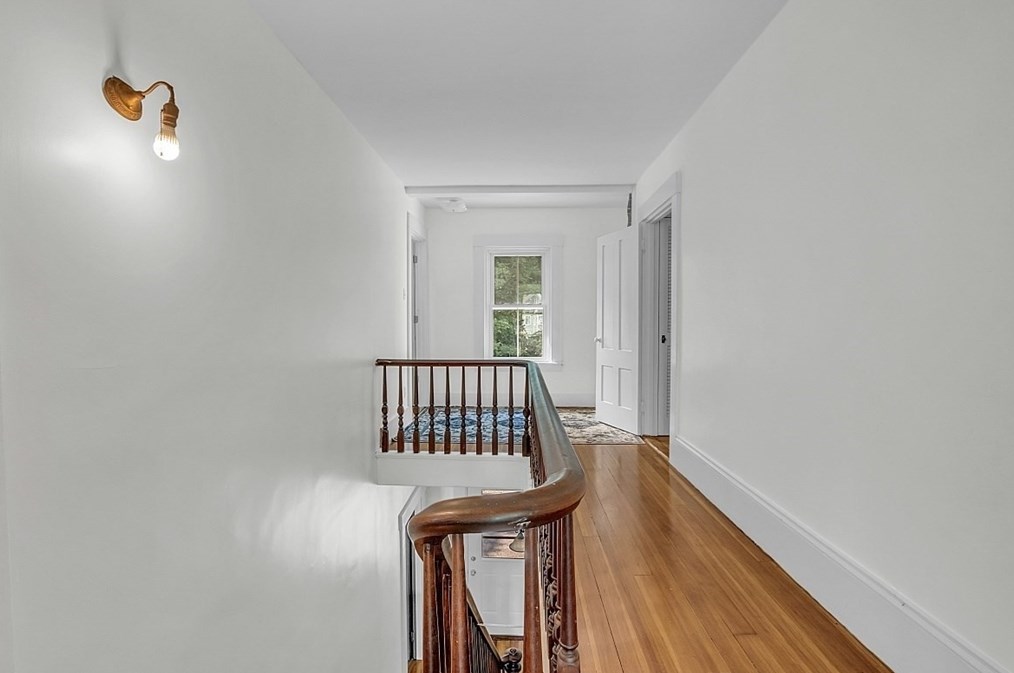 26 Park St, Pepperell MA  01463-1105 exterior