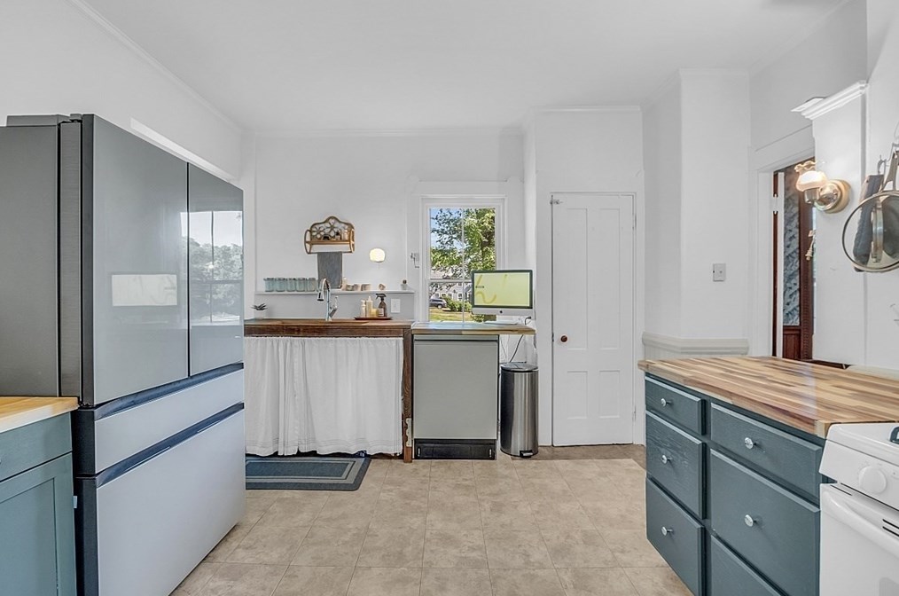 26 Park St, Pepperell MA  01463-1105 exterior