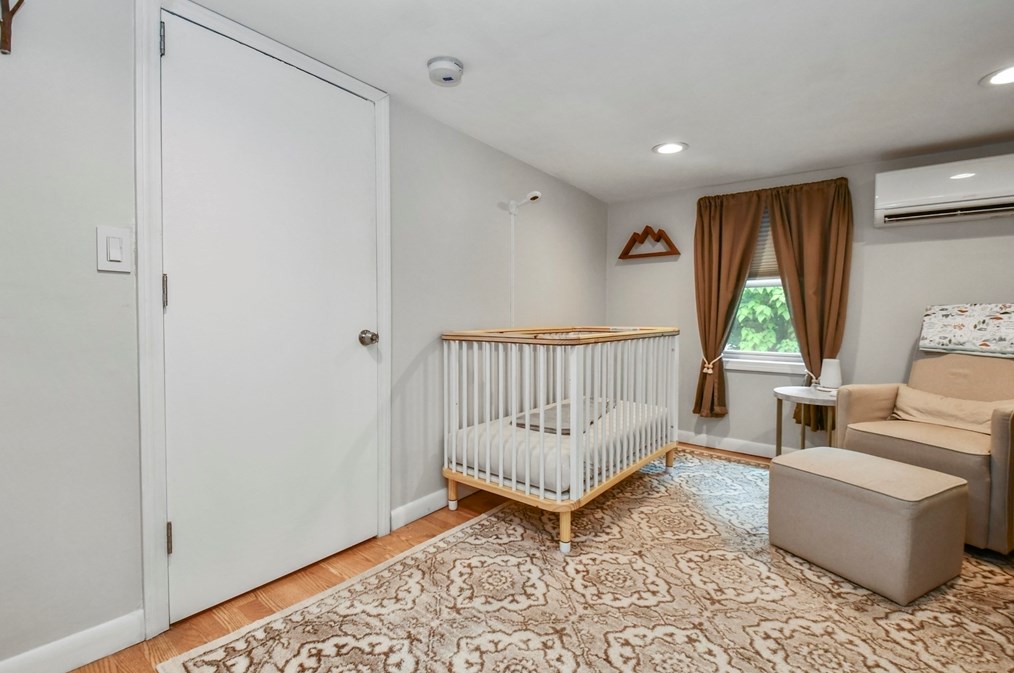 8 Knollwood Rd, Tewksbury MA  01876-2913 exterior