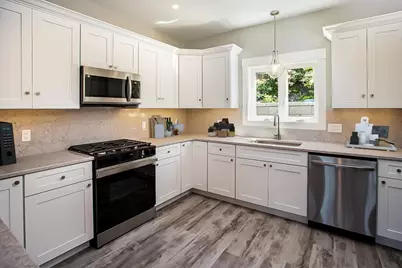 339 Danforth St. #6, Fall River, MA 02720 - Photo 11