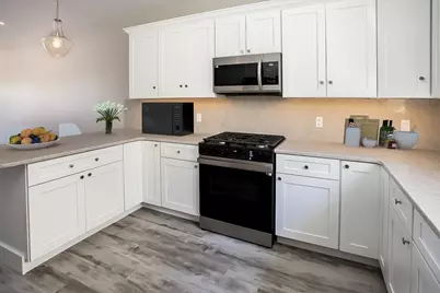 337 Danforth St. #7, Fall River, MA 02720 - Photo 11