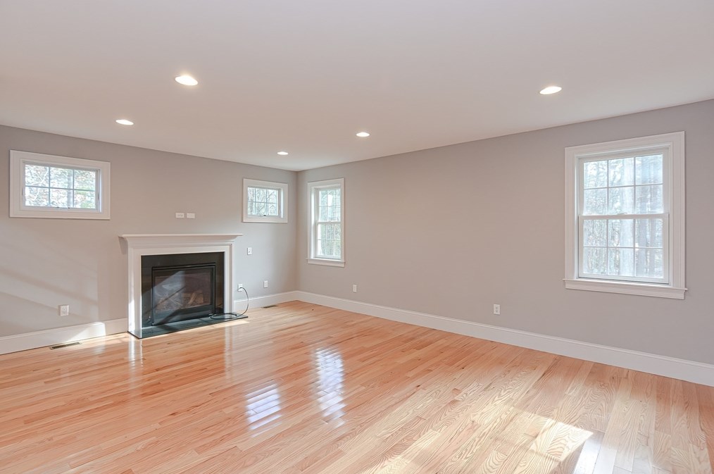 39 Westboro Rd, Upton MA  01568-1007 exterior