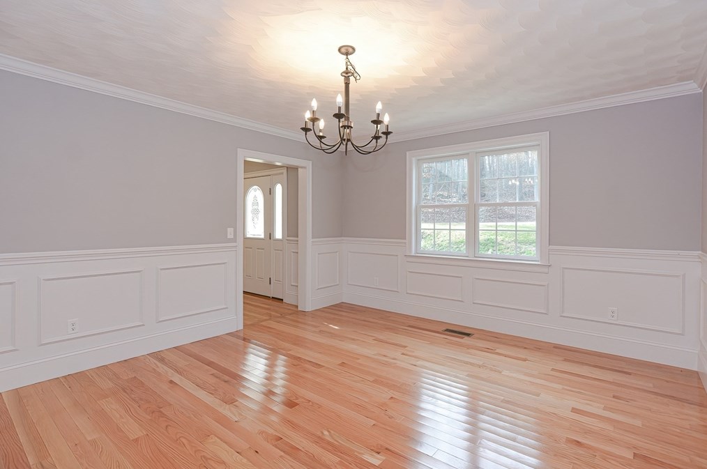 39 Westboro Rd, Upton MA  01568-1007 exterior