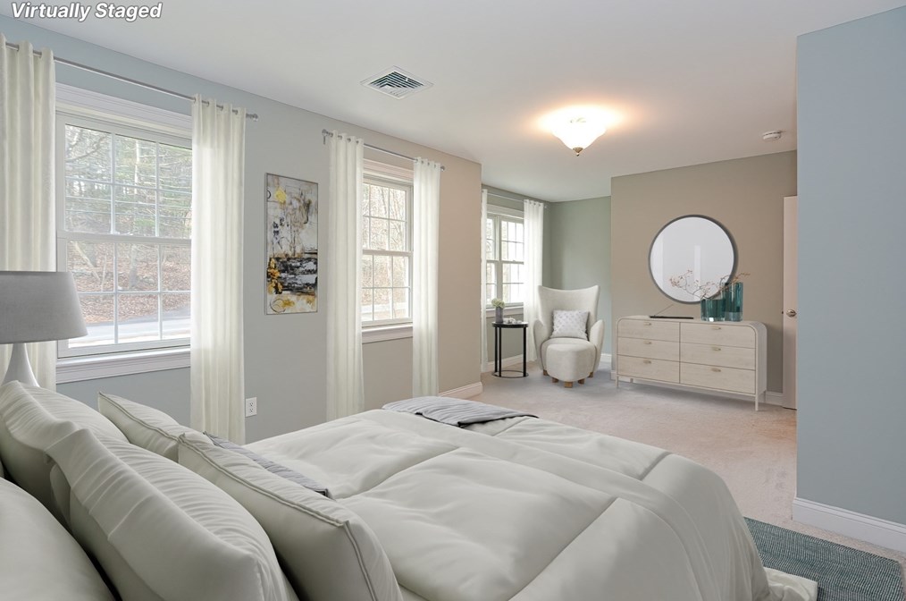 39 Westboro Rd, Upton MA  01568-1007 exterior