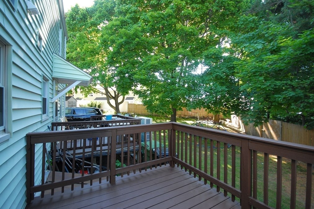 37 Rose Ave, Watertown MA 02472-3012 exterior