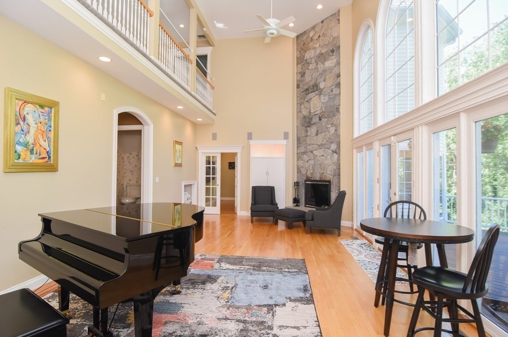 5 Basswood Ln, Andover MA  01810-5883 exterior