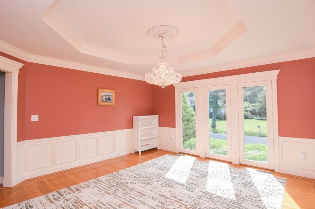 5 Basswood Ln, Andover MA  01810-5883 exterior