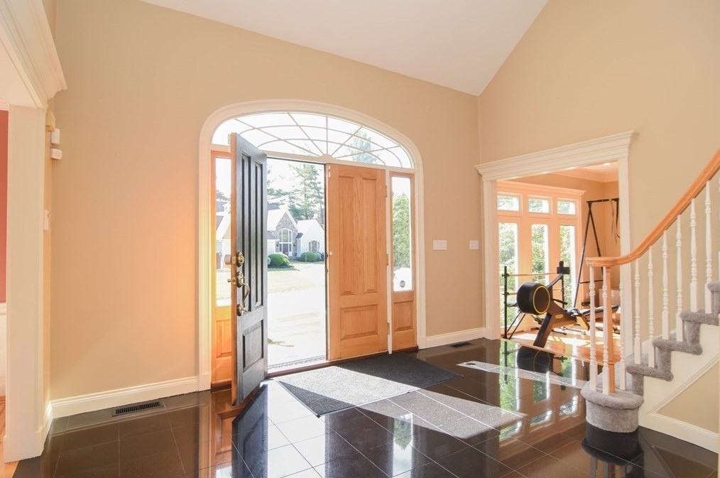 5 Basswood Ln, Andover MA  01810-5883 exterior