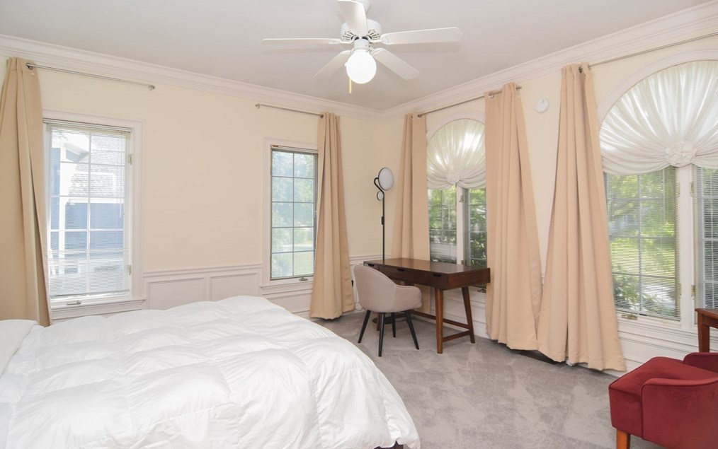 5 Basswood Ln, Andover MA  01810-5883 exterior