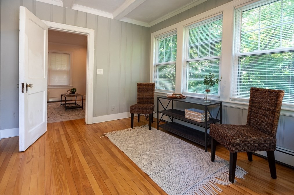 28 Eagle Rd, Worcester MA  01605-3813 exterior