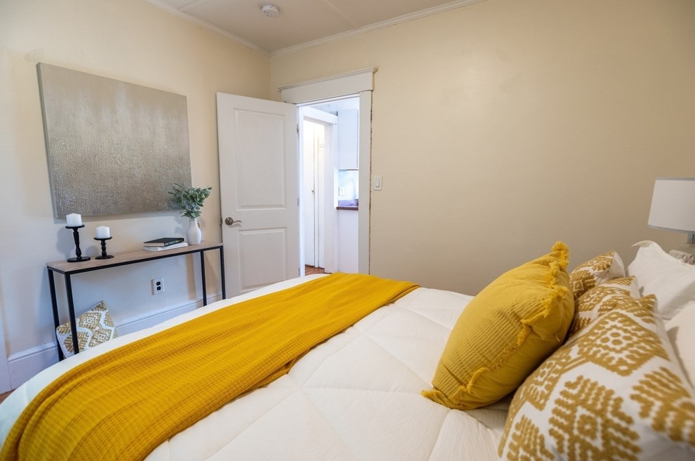 28 Eagle Rd, Worcester MA  01605-3813 exterior