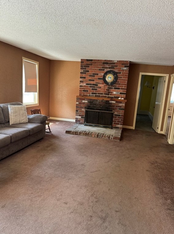 105 Main St, Fairhaven MA 02719-3046 exterior