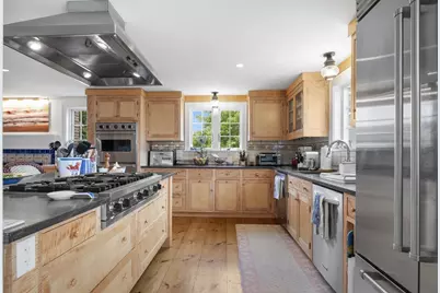 28 Bosworth Street, Nantucket, MA 02554 - Photo 5