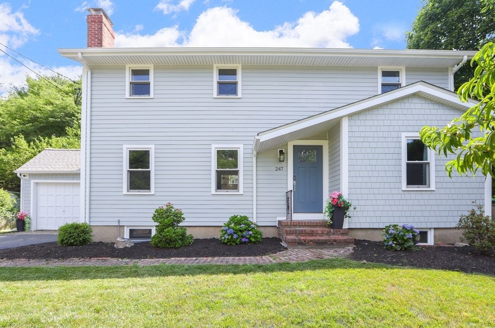247 Greendale Ave, Needham MA  02494-2026 exterior