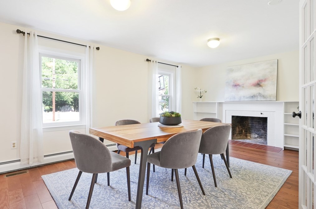 247 Greendale Ave, Needham MA  02494-2026 exterior