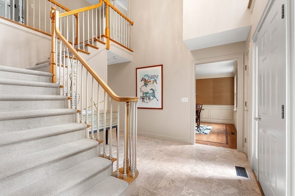 330 Grn St, Northborough MA 01532-1015 exterior