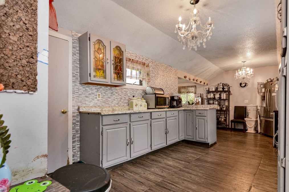 39 Haverhill St, Lawrence MA 01840-1811 exterior