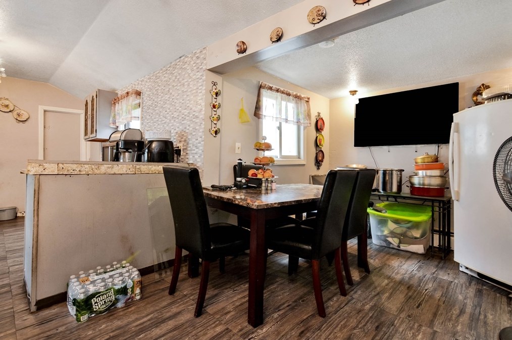 39 Haverhill St, Lawrence MA 01840-1811 exterior