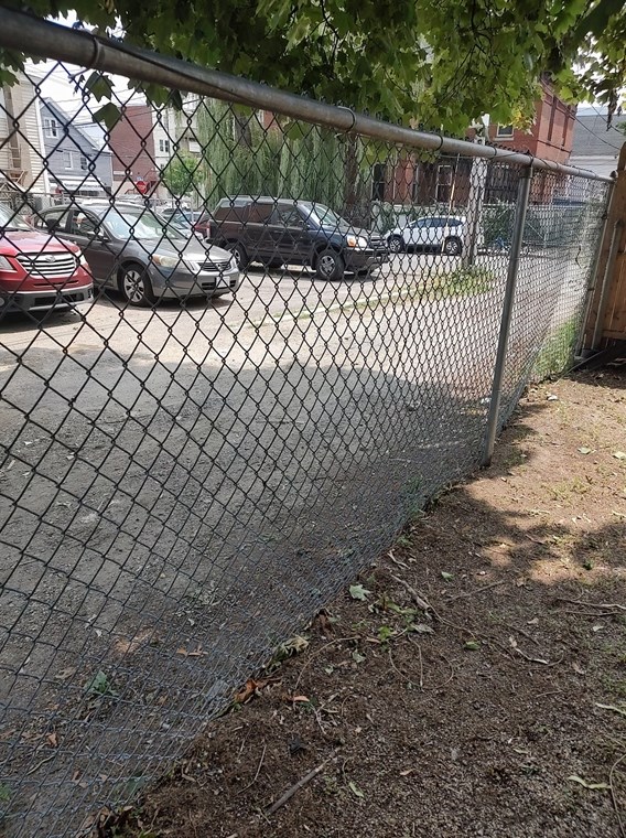 39 Haverhill St, Lawrence MA 01840-1811 exterior