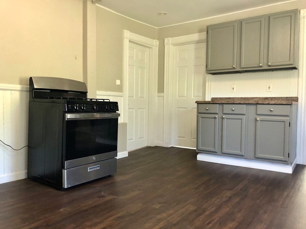 389 Mechanic St, Leominster MA  01453-4445 exterior