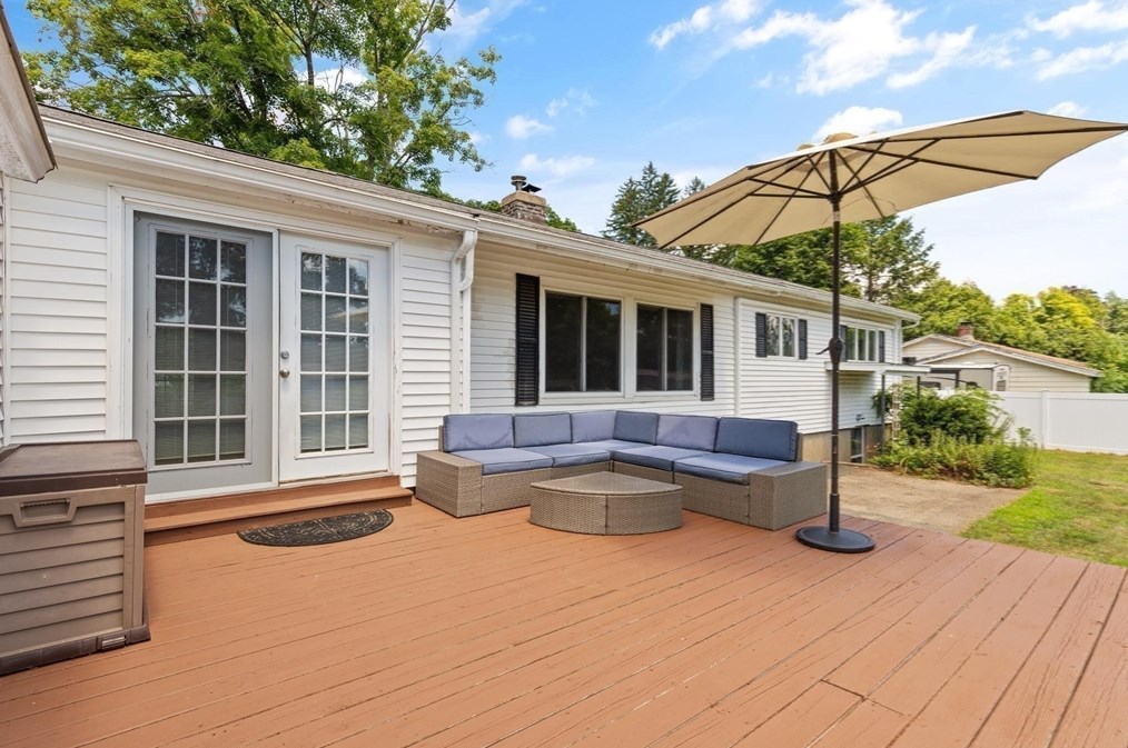 411 Main St, Lancaster MA  01523-2854 exterior