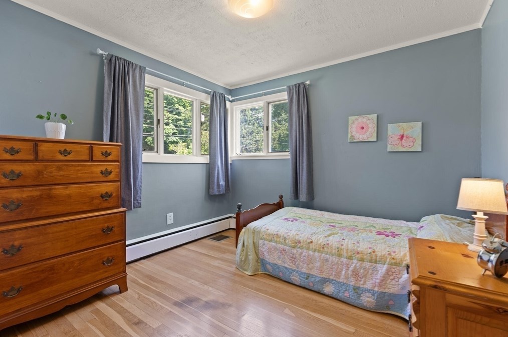 411 Main St, Lancaster MA  01523-2854 exterior