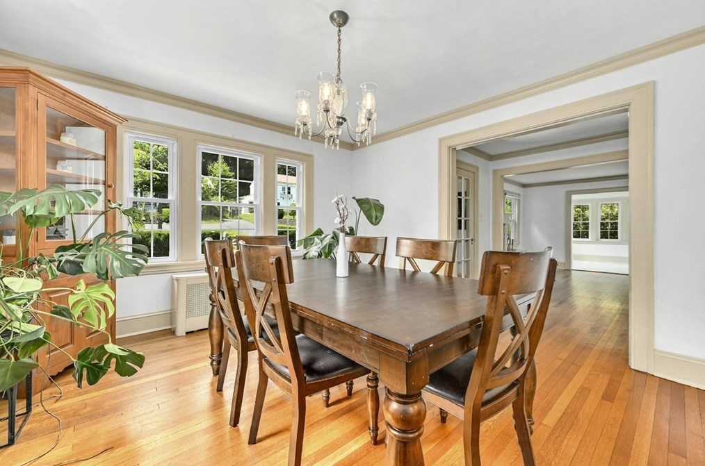 41 Flagg St, Worcester MA  01602-1448 exterior