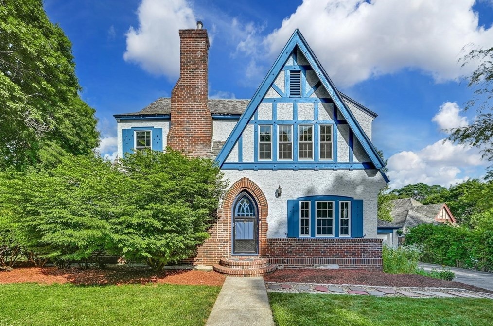 41 Flagg St, Worcester MA  01602-1448 exterior