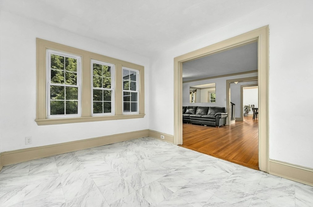 41 Flagg St, Worcester MA  01602-1448 exterior