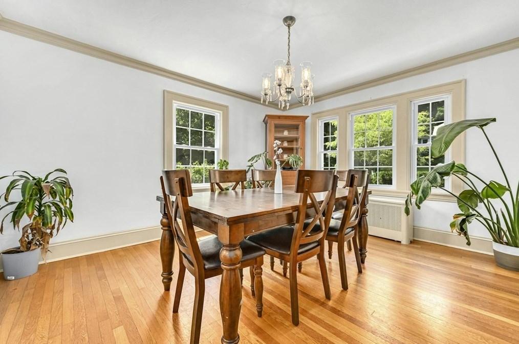 41 Flagg St, Worcester MA  01602-1448 exterior