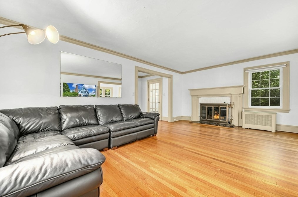 41 Flagg St, Worcester MA  01602-1448 exterior