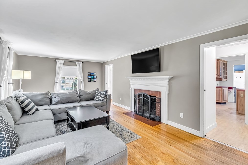 498 Converse St, Springfield MA  01106-1713 exterior