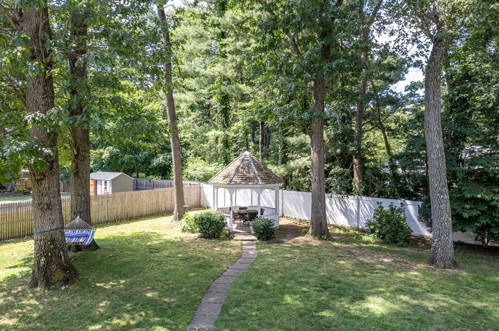 498 Converse St, Springfield MA  01106-1713 exterior