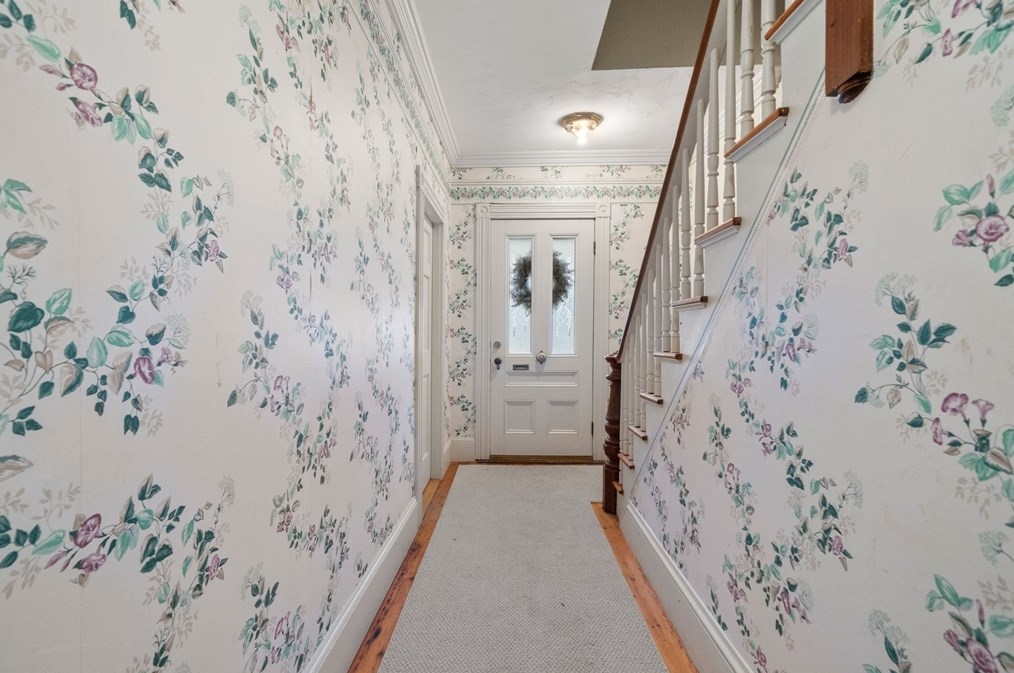 103 Sandwich St, Plymouth MA  02360-3357 exterior