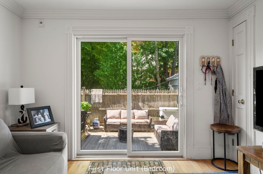 103 Sandwich St, Plymouth MA  02360-3357 exterior