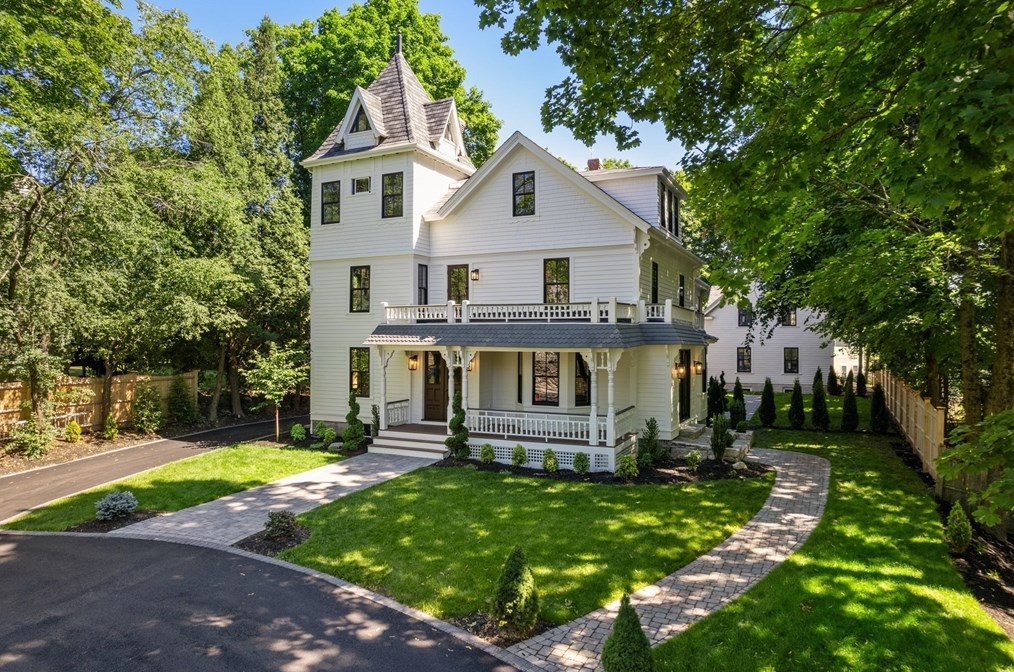 298 Elliot St, Newton MA 02464 exterior