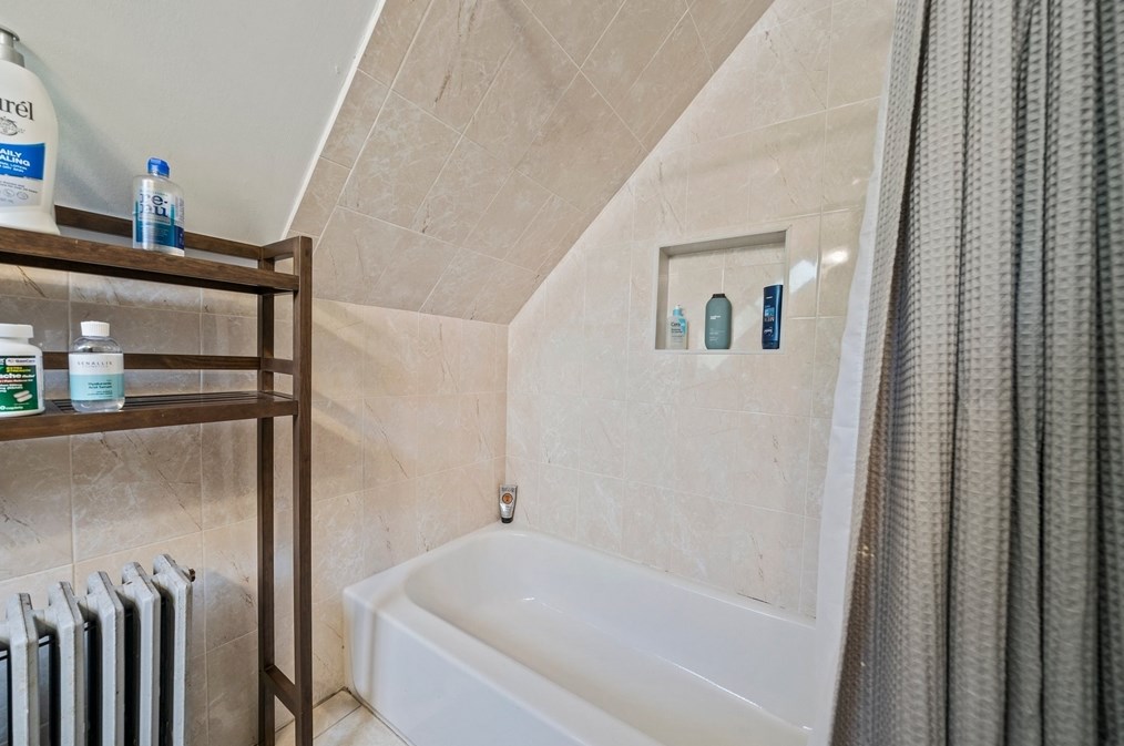 24 Broad St, Weymouth MA  02188-1706 exterior