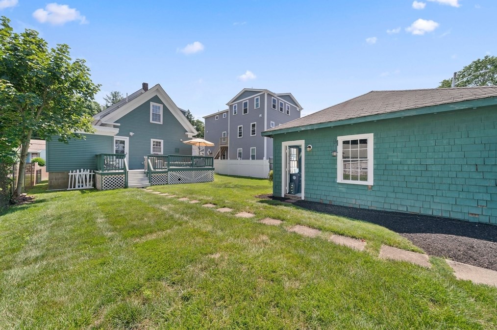 24 Broad St, Weymouth MA  02188-1706 exterior