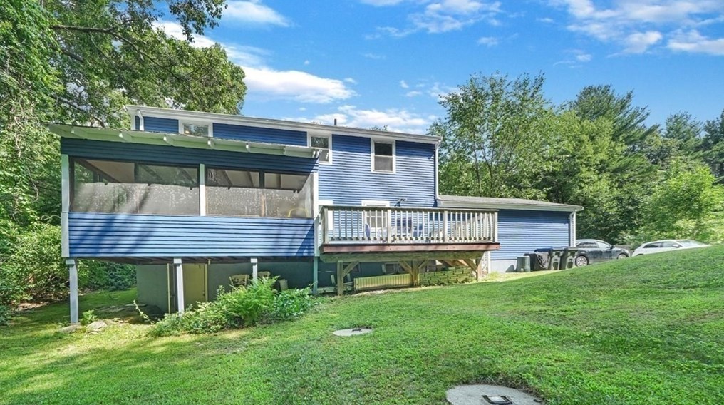 363 Whitney St, Northborough MA  01532-1151 exterior