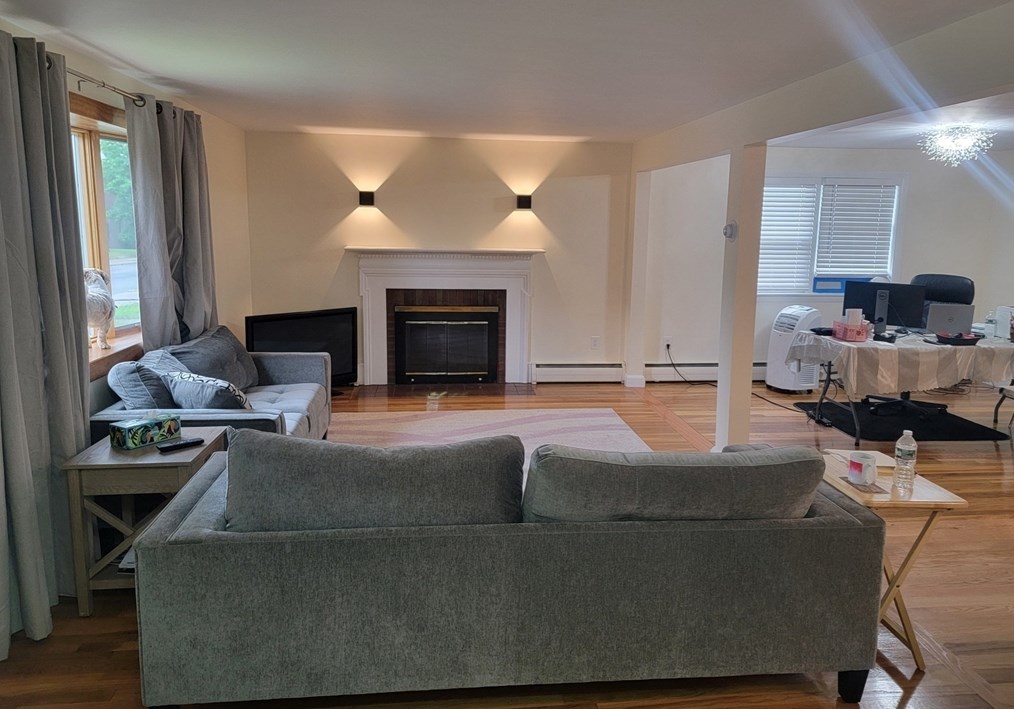 54 Greaton Rd, Boston MA  02132-1404 exterior