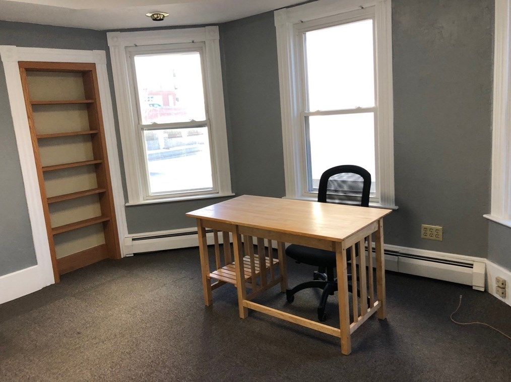 59 Merriam Ave, Leominster MA 01453-2153 exterior