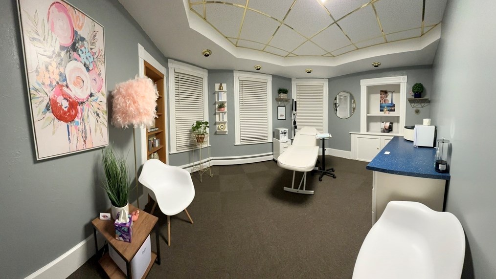 59 Merriam Ave, Leominster MA 01453-2153 exterior