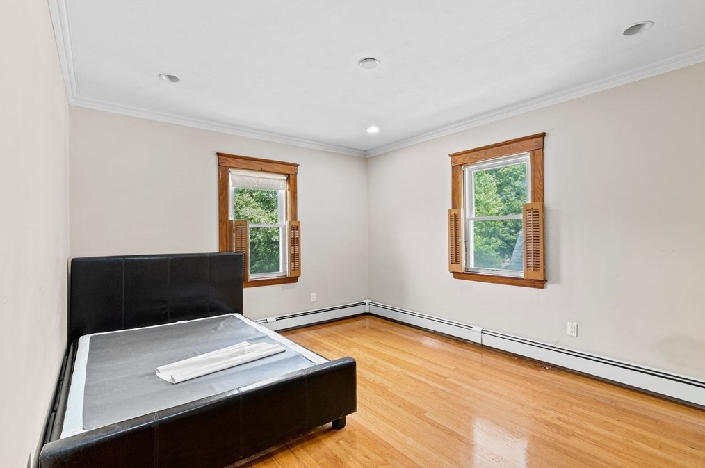 922 Furnace Brk Pkwy, Quincy MA 02169-2304 exterior