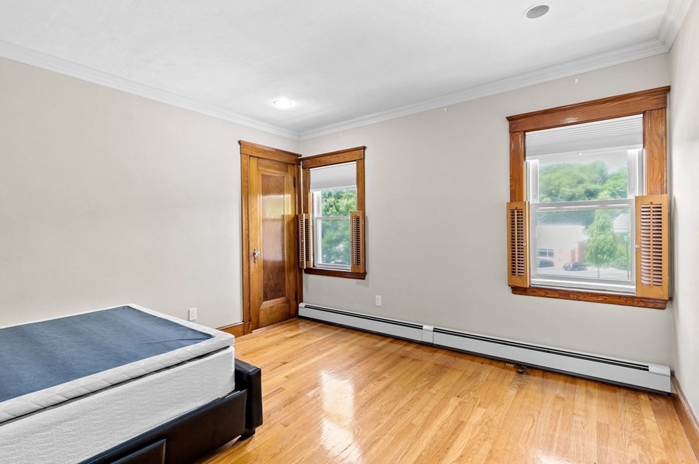 922 Furnace Brk Pkwy, Quincy MA 02169-2304 exterior