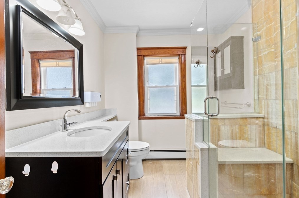 922 Furnace Brk Pkwy, Quincy MA 02169-2304 exterior