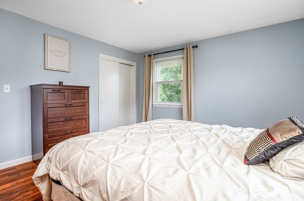 311 Pleasant St, Leominster MA  01453-6227 exterior