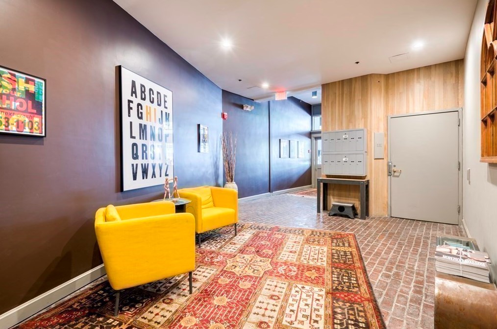 108 Lincoln St #3b, Boston, MA 02111