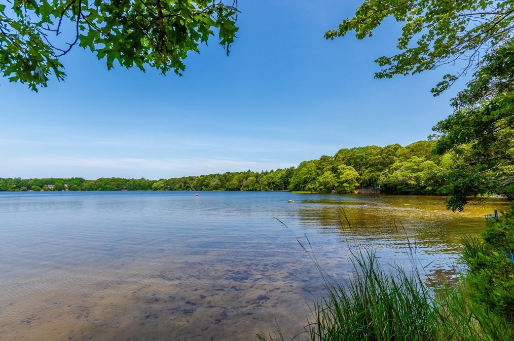 319 Orleans Rd, Orleans MA  02653-4002 exterior