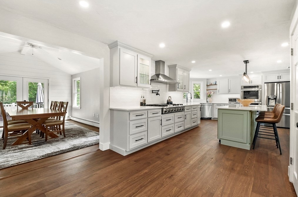 12 Evergreen Dr, Franklin MA  02038-2797 exterior