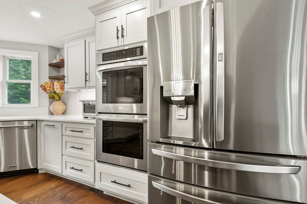 12 Evergreen Dr, Franklin MA  02038-2797 exterior